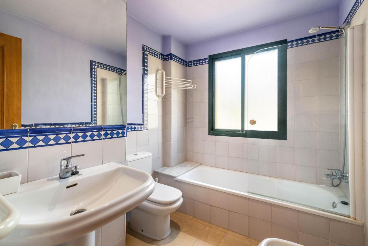 Spacious Apartment In Μαρμπέλλα Εξωτερικό φωτογραφία