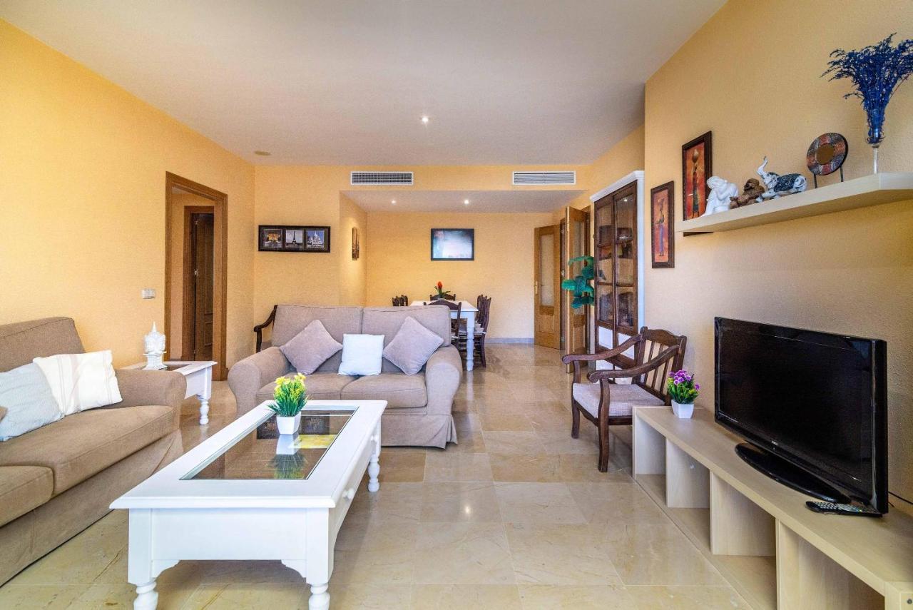 Spacious Apartment In Μαρμπέλλα Εξωτερικό φωτογραφία